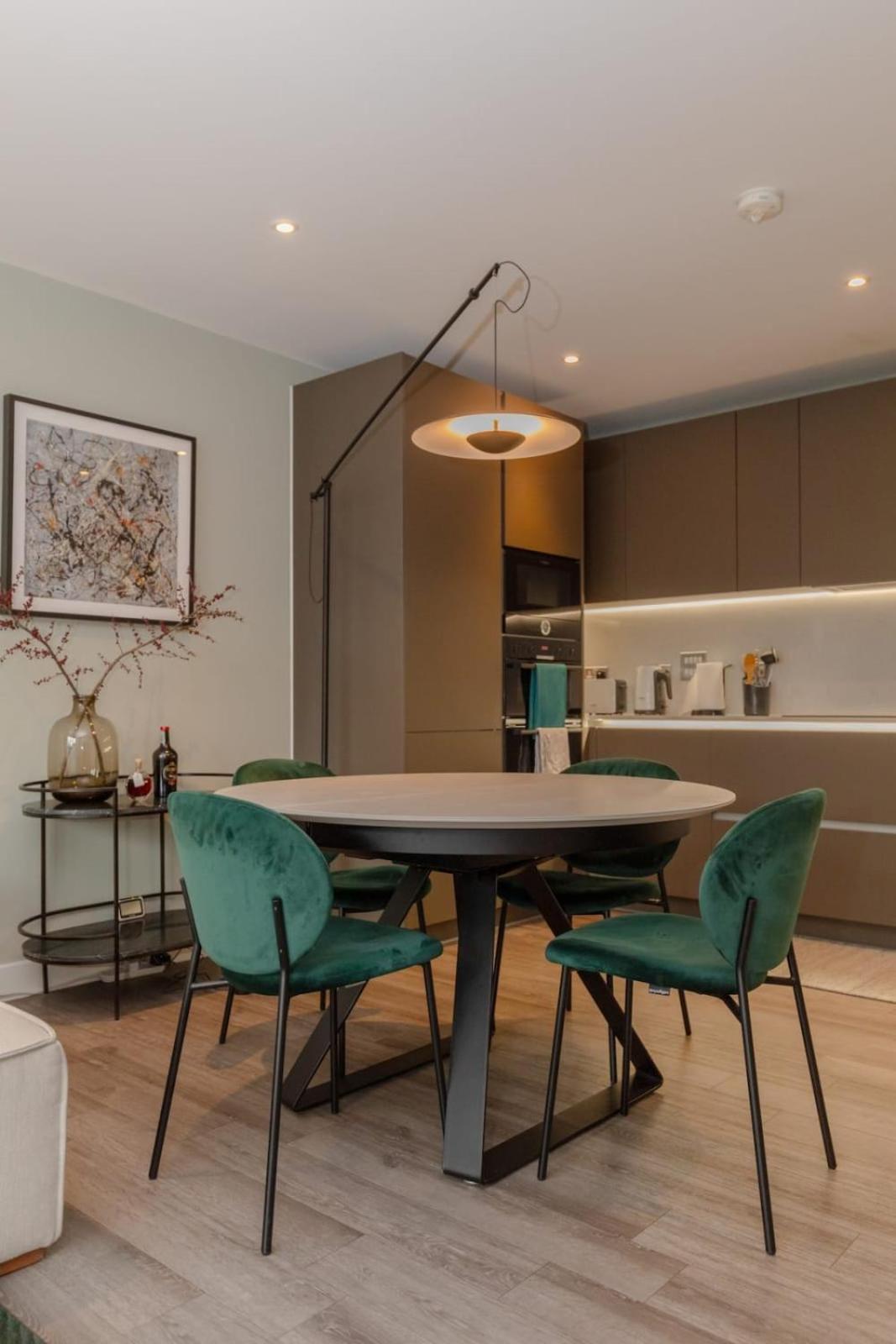 Elegant & Serene 2bd Flat Wroof Terrace Hoxton! * Londres